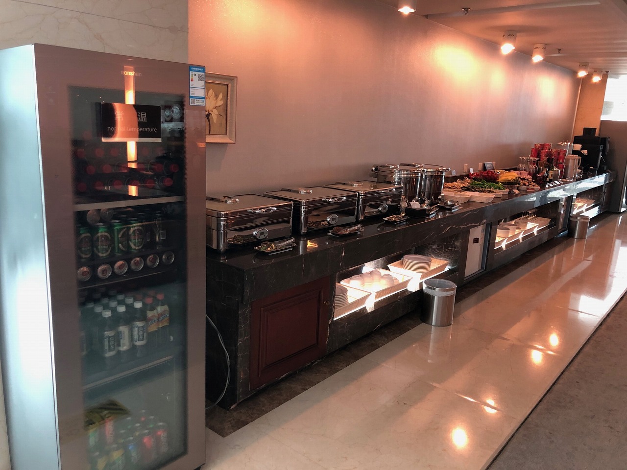 大連空港国際線ターミナル VIPラウンジ内の飲食